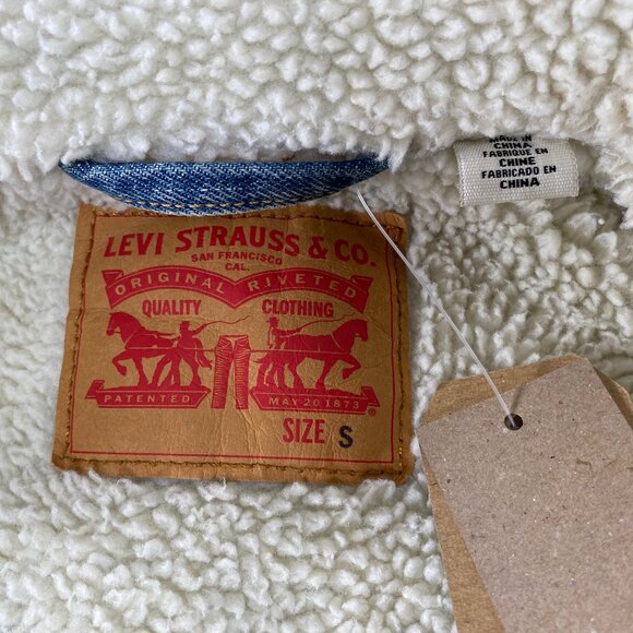 Levi's Type III Sherpa Trucker Denim Jacket Men's Small Blue Coca Cola Logo NWT - Picture 7 of 14